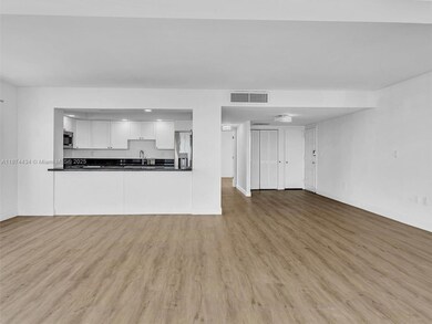 Jockey Club unit 14G, Miami, FL 33181 - photo 6