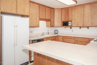 2731 SW Dune Ave, Lincoln City, OR 97367 - photo 3