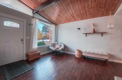 203 Corcoran Ln (6)