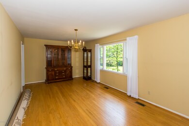 102 Courtland Dr, Jacksonville, NC 28546 - photo 6