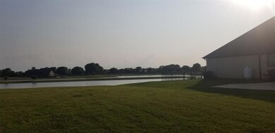 3810 Upper Lake Cir, Granbury, TX 76049 - photo 7