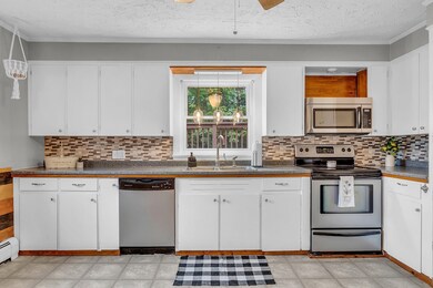 9 Dame Rd, Newmarket, NH 03857 - photo 5