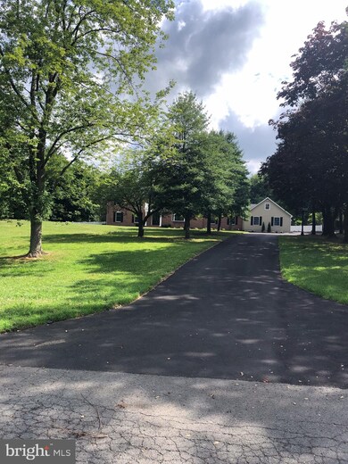 11 Cortland Shire Dr, Moorestown, NJ 08057 - photo 2