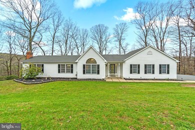 10976 Horseshoe Dr, Frederick, MD 21701 - photo 2