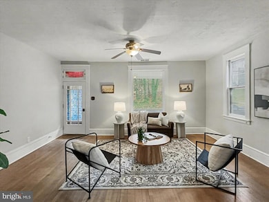 88 E Main St, Windsor, PA 17366 - photo 6