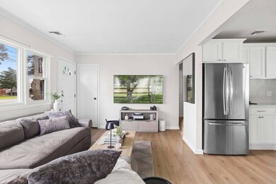 22 Barracuda Rd, East Quogue, NY 11942 - photo 3