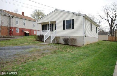 364 Stonewall St, Strasburg, VA 22657 - photo 2