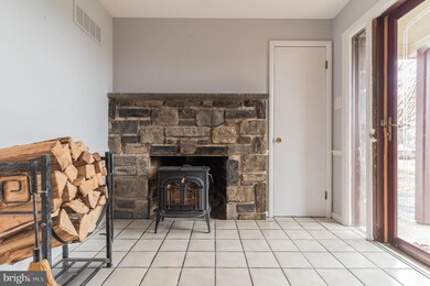 27 E Hillcrest Ave, Chalfont, PA 18914 - photo 4