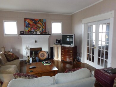 LivingRoomDown
