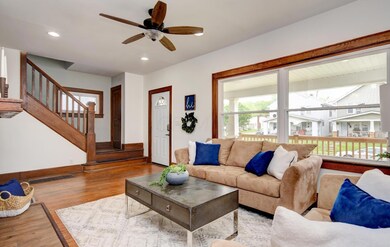 Living Room (3)