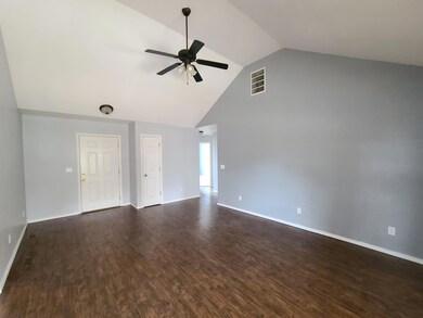 334 W Summit St (8)