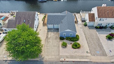 93 Yardarm Ct, Bayville, NJ 08721 - photo 2