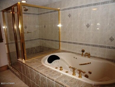 185 Jubinsky Rd, Waymart, PA 18472 - photo 5