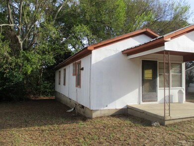 237 Hollins Ln, Eufaula, AL 36027 - photo 4