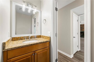 105 Laurel Mill Ct, Roswell, GA 30076 - photo 6