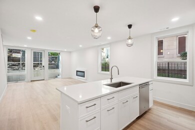 unlisted-address, Chicago, IL 60614 - photo 5