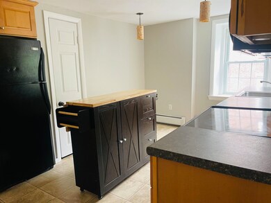 413 Second unit 2, Rollinsford, NH 03869 - photo 3