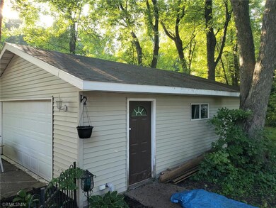 Deep Garage/Workshop