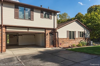 unlisted-address, Rochester Hills, MI 48307 - photo 6