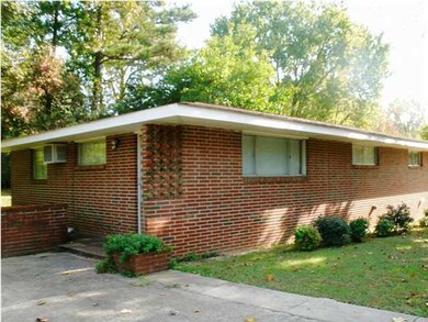 4444 Norcross Rd, Hixson, TN 37343 - photo 4