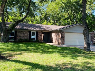 1034 Princeton Place, Cleburne, TX 76033 - photo 3