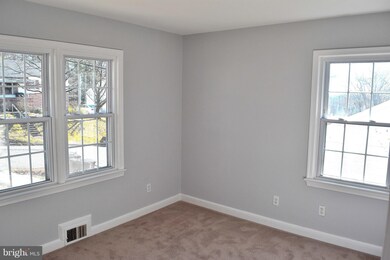 4802 55th Ave, Hyattsville, MD 20781 - photo 5