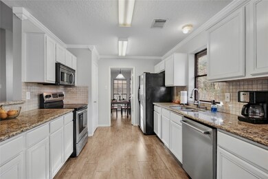 26902 Cherokee Ln, Magnolia, TX 77354 - photo 5