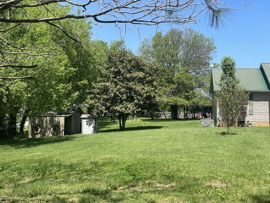 1416 Powell Ln, Lewisburg, TN 37091 - photo 3