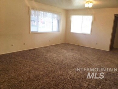 235 W 21st St, Burley, ID 83318 - photo 6