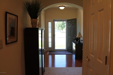 28 Willow Way, Dallas, PA 18612 - photo 2