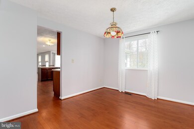 8734 Hummingbird Ct, Laurel, MD 20723 - photo 7