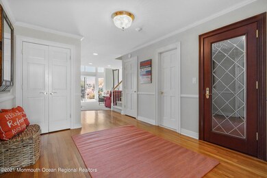 Spacious Foyer