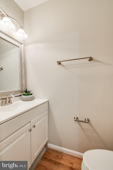 667 N Armistead St, Alexandria, VA 22312 - photo 7