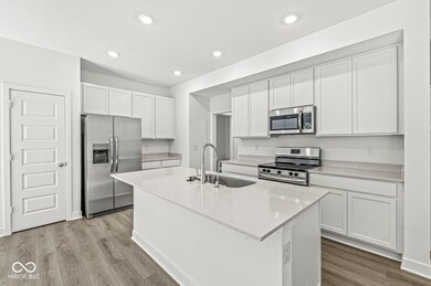 7567 Marin Pkwy, Cumberland, IN 46229 - photo 6