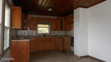 63 Rogers Rd, Moss, TN 38575 - photo 4