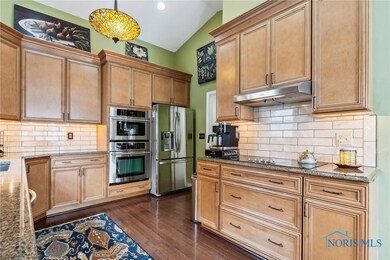 820 N Hill Trail, Findlay, OH 45840 - photo 6