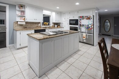 7 Oak Point Rd, Saugus, MA 01906 - photo 7