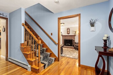 1 Elizabeth Ave, Franklin, MA 02038 - photo 3