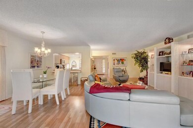 Eat in kitchen area