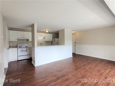 Newly renovated unit w beautiful wood look luxury 