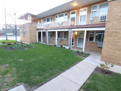 4751 25th Ave unit 6, Schiller Park, IL 60176 - photo 2