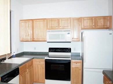 4751 Steeplechase Dr unit 3B, Macungie, PA 18062 - photo 5