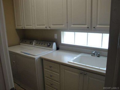 Seperate Laundry Room with Tub