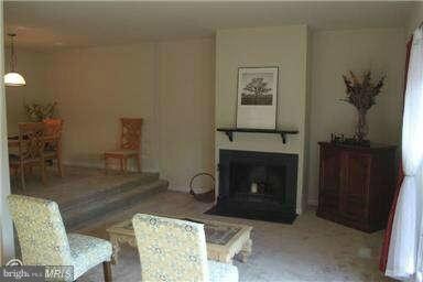 12005 Insha Ct, Reston, VA 20191 - photo 3