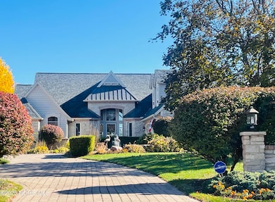 3209 Deep Water Ln, Maumee, OH 43537 - photo 2