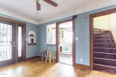 1110 Griggs SE_19
