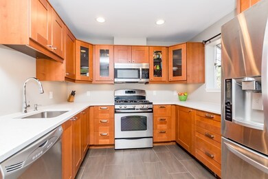 95 Anderer Ln unit 4, West Roxbury, MA 02132 - photo 3