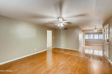 6-964449347-06 Living Room