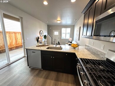 1833 SE Mulberry Ave unit 34, Dallas, OR 97338 - photo 6