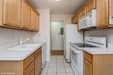820 Seward St unit 3E, Evanston, IL 60202 - photo 4